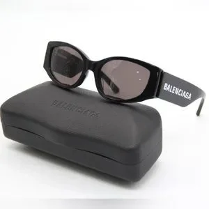 Balenciaga | Accessories | New Bb258s 00 Oversized  display picture 1